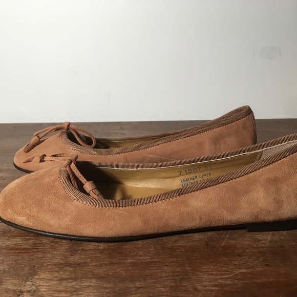 Jay Crew Barcelona Suede Ballet Flats - Picture 2 of 7